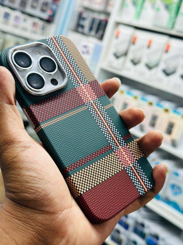Retro Geometric Totem Relief Magsafe Case for iphone